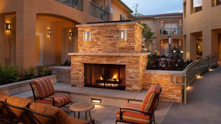 Encinitas Senior Moving Experts 8 Relax on the Seacrest Village Patio