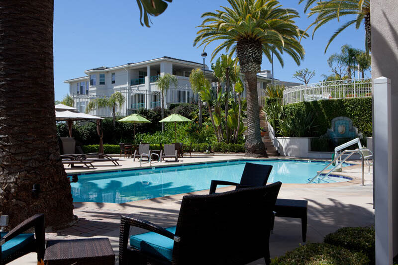 Senior Moving Company in Dana Point 8 the fountains at sea bluffs day time by the pool